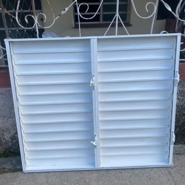 Ventanas miamis marquetería original de aluminio y marquetería original garbanizado.,incluimos mensajería - Img 119503484