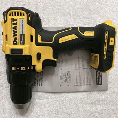 DeWALT DCD777B taladro inalámbrico nuevo - 2/2