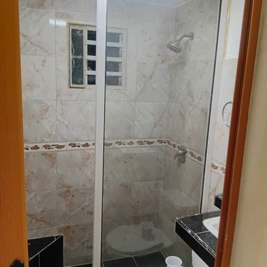 Puertas, ventanas, bajo mesetas, closet y mucho más de aluminio - Img 124530995