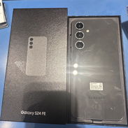 Vendo Samsung Galaxy S24 FE + Audífonos Galaxy buds FE de regalo - Img 55054830