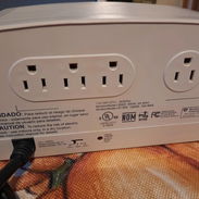 GANGA➡️PROTECTOR Y REGULADOR AUTOMÁTICO DE VOLTAJE APC - Img 53832426
