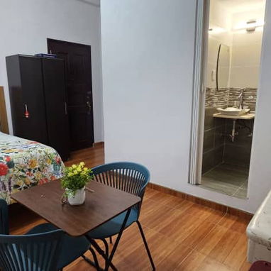 Renta en Vedado L/21 y 23 sin afectaciones eléctricas - Img 122739440