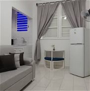⭐Renta apartamento independiente de 1 habitación,1 baño, sala-comedor,cocina equipada, refrigerador,TV - Img 44454699