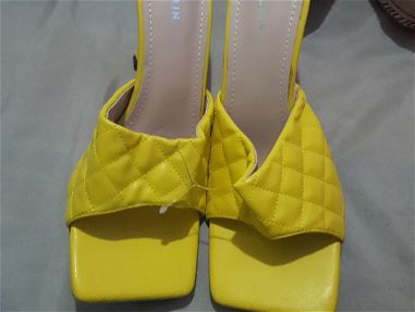 Se venden zapatos mujer vestidos carteras bermudas52661331 - Img 67984582