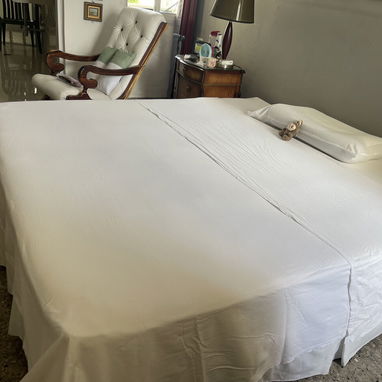 Vendo colchón con su base - Img 123985820