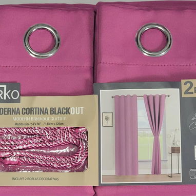 Juego de cortinas con dos paños y sus borlas para recogerlas si desea - 7/10