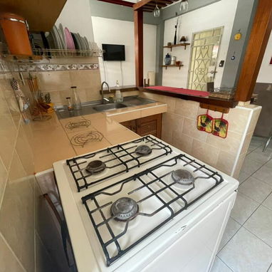 🔑Cod. Z - Renta disponible por tiempo indefinido en el Vedado, La Habana | 2 Habitaciones 🛏️ Casa equipada - Img 115362746