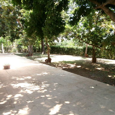 Casa recientemente reformada en venta en Atabey, Cuba. - Img 118708474