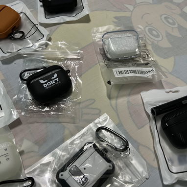 Forros Anti Caídas para AirPods Pro 3 (lo último 2025) Proteja su inversión como se debe!! - Img 108646839