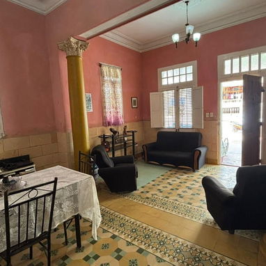 Casa independiente en el Vedado, cerca de la Embajada Americana - Img 123930185
