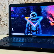 Laptop Toshiba con rendimiento ideal para estudiantes informáticos,algunos juegos y ver películas y series. - Img 57506062