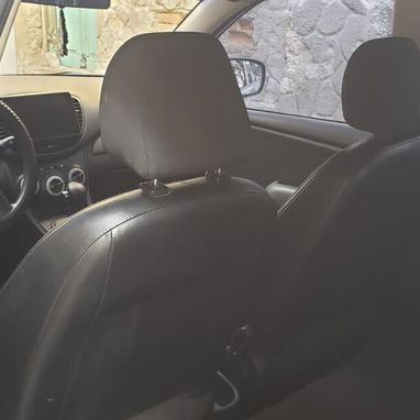 Disponible a la renta en cuba Carro automático con aire acondicionado No se pide dinero adelantado - Img 101805190