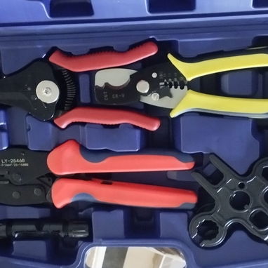 KIT MALETA PARA INSTALACIÓN DE CONECTORES SOLARES MC4 - 3/3