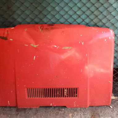 Capó de seat en muy buen estado con sus detalles. 52901568 WhatsApp - Img 111589621
