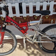 Vendo Bicicleta Montañesa. *Cuadro de aluminio y cambios Shimano* - Img 45556870