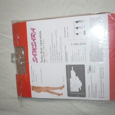 Medias Panties color carne, con dedos descubiertos, especiales para usar con sandalias - 2/2