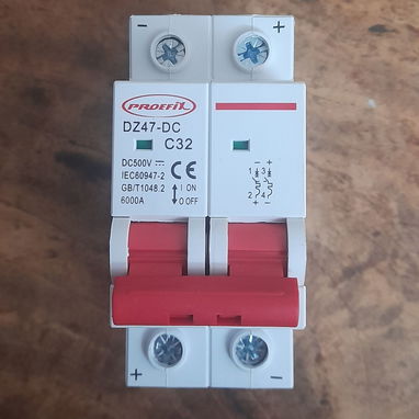 Breakers_Breakeras_tomas de corriente_cajas de estanca_canaletas - 2/10
