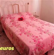 Se vende cama con mesitas - Img 45692223