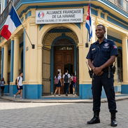 Se busca personal de seguridad en la alianza francesa de la habana - Img 54993566