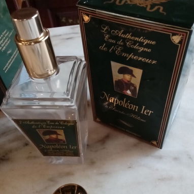Auténtica agua de colonia del Emperador Napoleón en Santa Elena. Caja sellada - Img 111748541