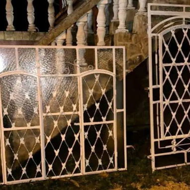 Ventanas de hierro con cristales, personalizadas, con transporte incluído - Img 122359286