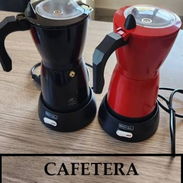 CAFETERA ELÉCTRICA ROYAL NEGRA RCE1711. ENTREGA DE FACTURA, VARIEDAD DE ÚTILES DEL HOGAR, ETC - Img 54354085