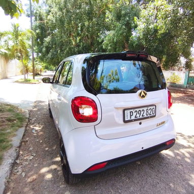 Carro eléctrico BAW L6 H - 2/8