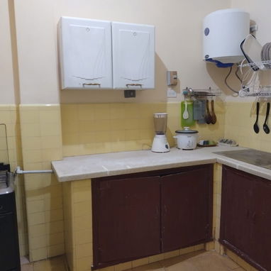 SE RENTA APARTAMENTO INDEPENDIENTE SITO EN CALLE 25 ENTRE PASEO Y CALLE A - 6/9