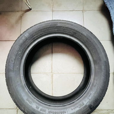 Se venden dos gomas de carro medida 15 nuevas - 2/2