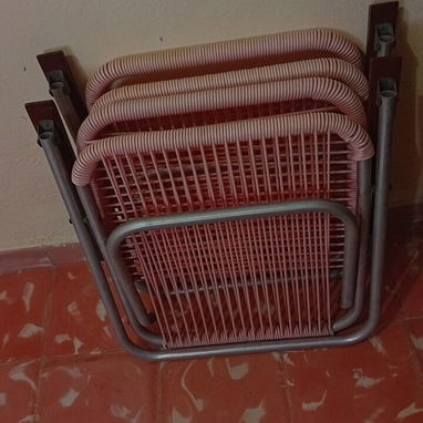 Vendo dos Butacas de aluminio y cordón plástico con brazos de madera. Jaimanitas, playa. - Img 120493031