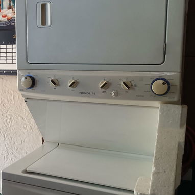 Vendo Lavadora con Secadora a vapor - Img 121927482