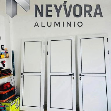 Puertas , ventanas , bajos de mesetas de aluminio y más ➕➡# 59526055 - Img 126306035
