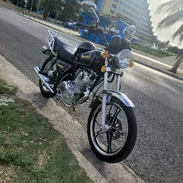 Gn 125 F Dakar nueva solo 700km caminados 100km/1.6L papeles en regla lista para traspaso - Img 54993133
