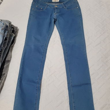 Ropa de hombre nueva y de uso mínimo ✅️🧊  Pantalones - 4/8