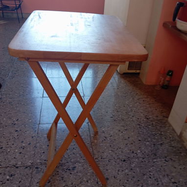 Vendo 1 mesita auxiliar original - Img 123888665