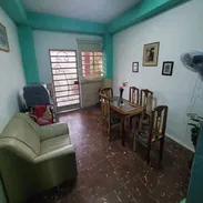 *$14.000usd. Se ajusta vacía. En venta casa en Marianao. Pogolotti. Cuadra bastante tranquila. - Img 55739827