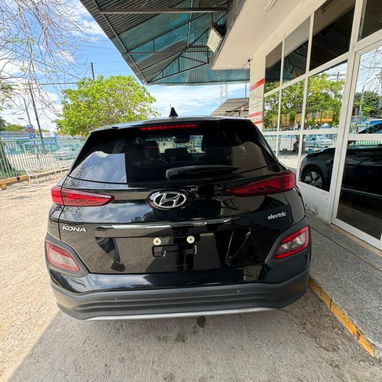 Vendo o negocio, Hyundai Kona, 2021 100 por ciento eléctrico - Img 121581302