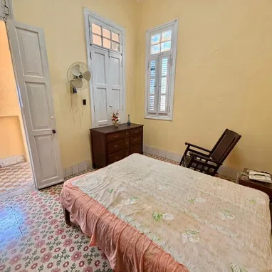 Apartamento primer piso  en A y 23 - 7/10