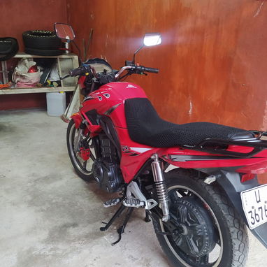 SE VENDE  MOTO PUMA TAL CUAL LA VE  Buen estado de gomas  BATERÍA  Topmaq 72x35 haciendo 65-75km. - Img 123056570