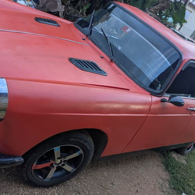 PEUGEOT 404 — CLÁSICO ADAPTADO - 3/4