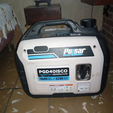 Vendo Planta Eléctrica, Bicicleta Estática y Máquina de Coser - 3/7