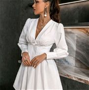 Vestido blanco, corto, elegante, mangas largas - Img 45793164