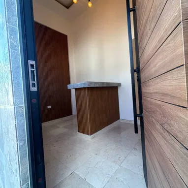 🏡✨ Casa en Luyanó, recién remodelada y con papeles en orden - 5/10