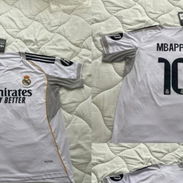 Camisetas del Real Madrid de calidad premium - Img 52583608