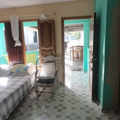 Se Vende Casa Independiente de 5 Cuartos Climatizados en Cienaga de Zapata, Matanzas - Img 125886451