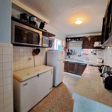 Lindo apartamento en en Vedado. - Img 113714236