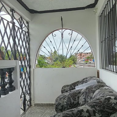 VENTA DE CASA EN HABANA DEL ESTE ( REPARTO BAHIA) - 3/10