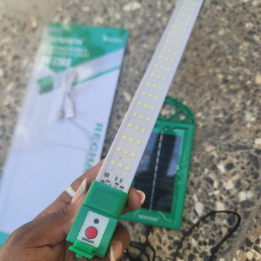 🔦 ¡Dile adiós a los apagones con la Barra LED Recargable Solar NEWVEW® NV-T240! ☀️ La solución perfecta y más completa - 4/5