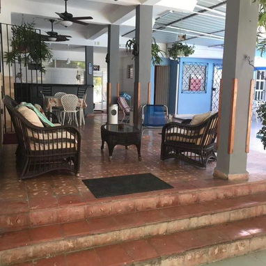 Casa de Lujo en Venta - Guanabo 🏡 Una oportunidad única de adquirir una propiedad premium, completamente amueblada y e - Img 119299095