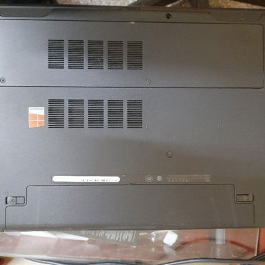 Laptop DELL Inspirion !5% pulgadas - 4/6